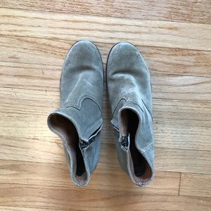 Madewell Tan suede heeled booties
